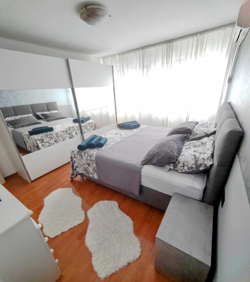 Apartment Sea Queen Split Exterior photo